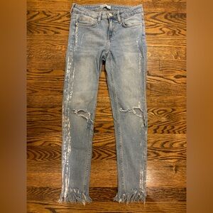Zara Skinny Jeans Size 2 Light Wash 🧼